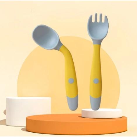 Gambar SENDOK MPASI BAYI ANAK FEEDING SPOON BLE BENGKOK SILIKON TEKUK GARPU - YELLOW BLUE dari stobox undefined Tokopedia