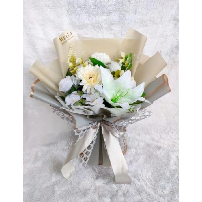 Gambar [READY] Buket Bunga Artificial Mix Flowers Premium - Putih Abu2, Paperbag dari rivanstore11 undefined Tokopedia