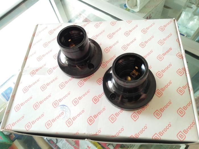 Gambar Fitting Plafon / Fitting Lampu Broco - tempel dari kopo elektrik undefined Tokopedia