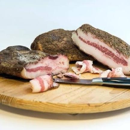 Gambar Ready Stock Traditional Italian Guanciale (Italian Cured Pork Cheek) - 340 dari tyukrian undefined Tokopedia