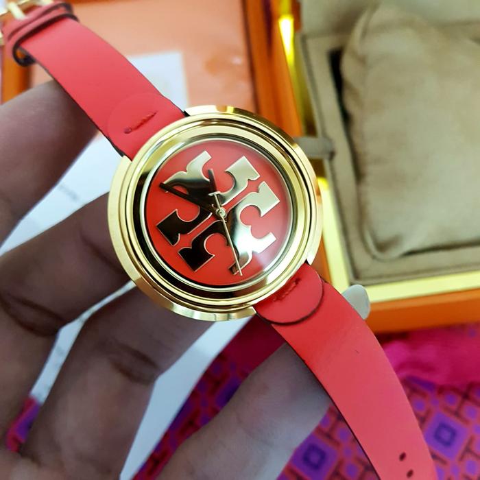 Gambar Jam Tangan Wanita Tory Burch Original TBW6202 Strap Leather Red - Red dari ElevenWatch_NEW undefined Tokopedia