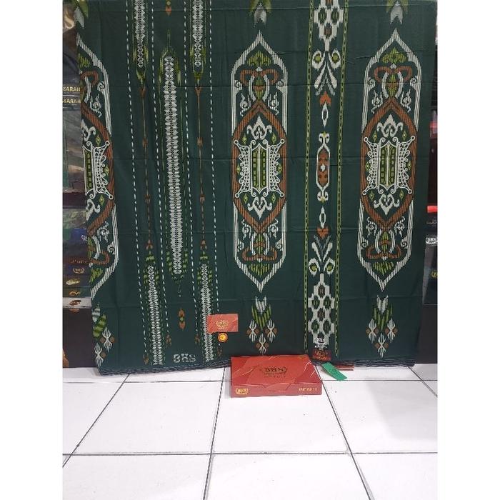 Gambar Sarung BHS Masterpiece Gold Ori 100%//Sarung BHS Royal Masterpiece Mas - EKB 3 dari SAHARA LABEL undefined Tokopedia