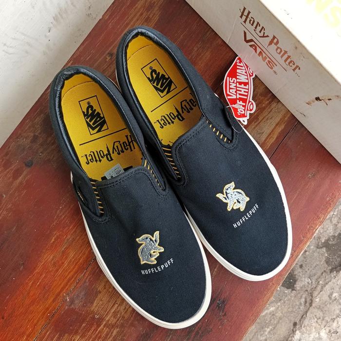 Jual Vans Slip On x Harry Potter Hufflepuff Kota Kediri