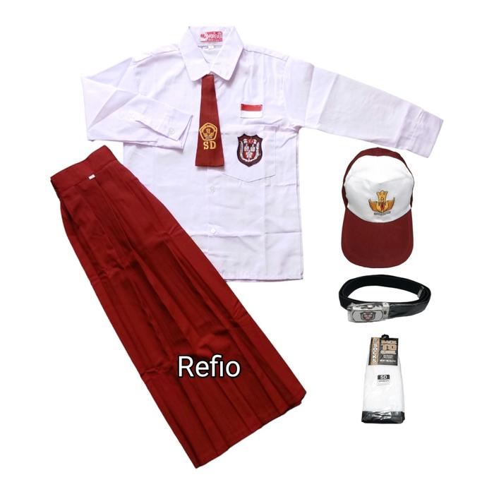 Gambar Setelan Lengkap Seragam Sekolah SD Merah Putih Perempuan - T Merah Putih, 11 Tahun dari REFIO undefined Tokopedia