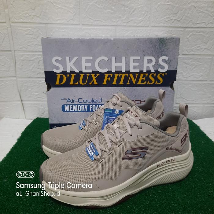 Gambar sepatu running pria Skechers D'Lux Fitness roam free 232358  tpe - 45 dari aL_GhaniShop.id undefined Tokopedia