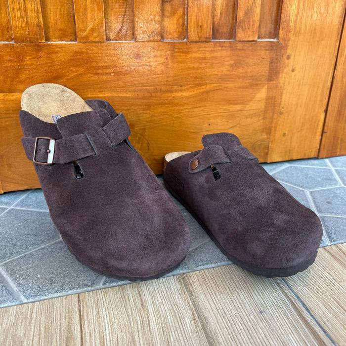 Gambar Sandal Slip On BirkenstOck Boston Suede Soft Footbed Clog - Mocha, 39 dari The First Step Indonesia undefined Tokopedia