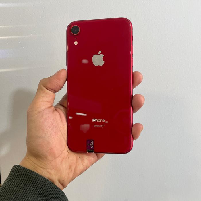 B】iPhone XR/64GB/357375092415343 熱く 