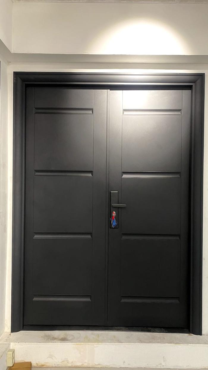 Gambar IK -  (LUXURY DOUBLE 8043) Pintu Plat Baja Double Kupu Tarung Utama Pintu Kamar / Pintu Baja Tahan Api / Pintu Murah / Pintu Utama / Pintu Baja Terlengkap Engsel + Handle + Kusen Kualitas Standart International - Hitam, 150X205 dari Inovasi Kontruksi undefined Tokopedia