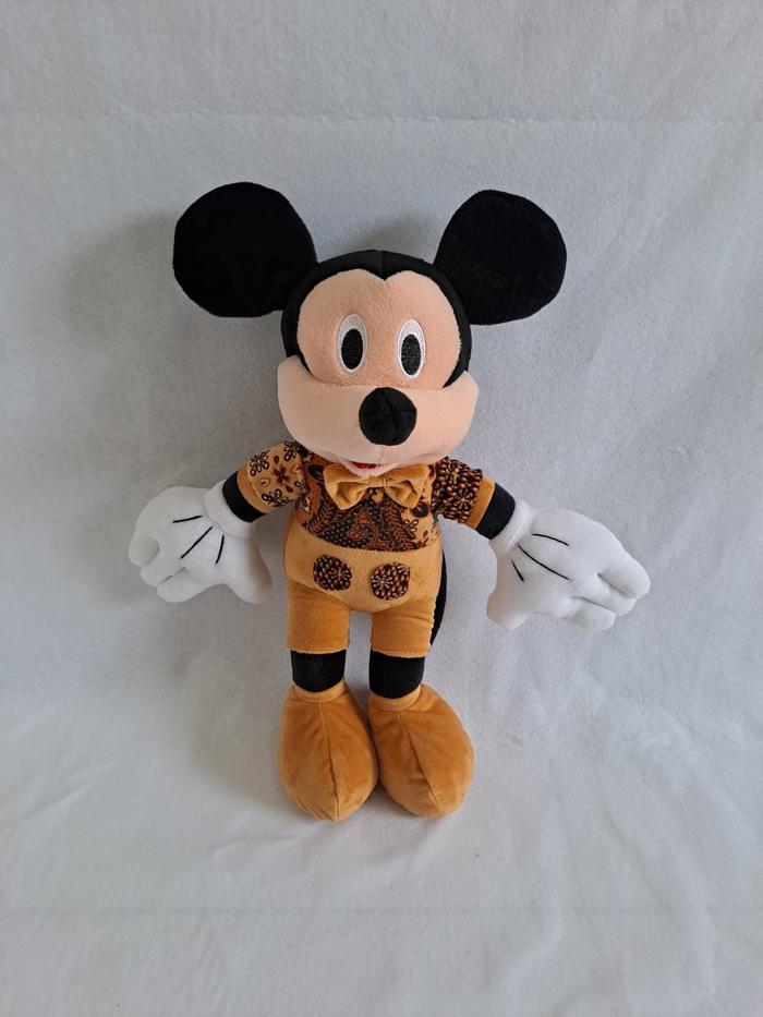 Gambar Boneka Tikus Pake Baju Batik Ukuran tinggi 40 cm Dolls - mickey batik dari unatoys undefined Tokopedia