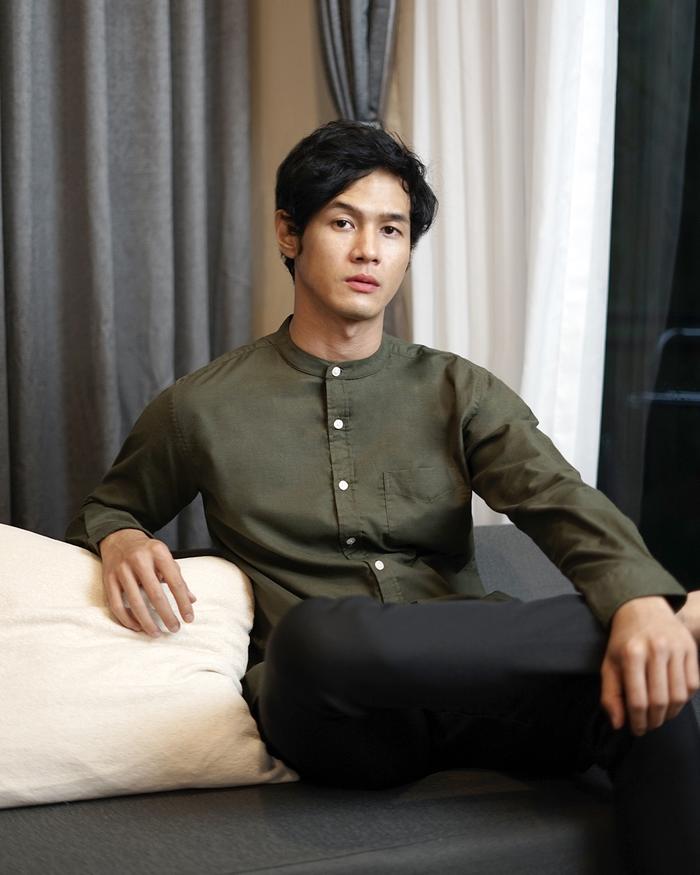 Gambar Kemeja Koko Lengan Panjang Pria Smith Berlin Kaisar Slim Fit - Olive, L dari Smith Berlin undefined Tokopedia