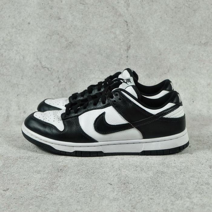 Jual NIKE DUNK BY YOU BLACK WHITE Kota Makassar Goodeedsin