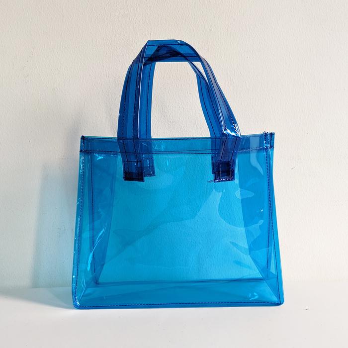 Gambar Tas Mika Transparan Mini 25 cm – Cocok untuk Hampers & Souvenir - Biru dari Toko Princess_NEW undefined Tokopedia