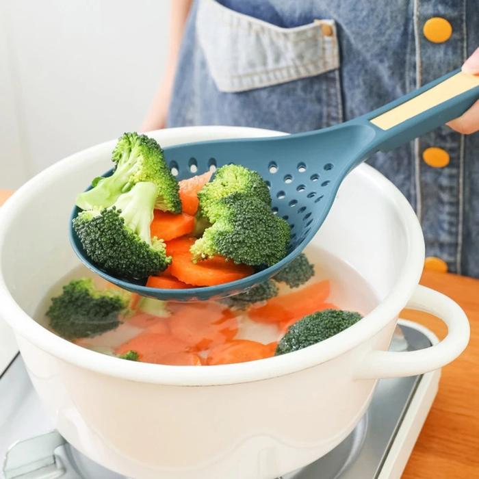 Gambar Set Alat Masak - Spatula Masak / Saringan Masak / Sendok Sup / Sutil - Saring Mi Biru dari movios.id undefined Tokopedia