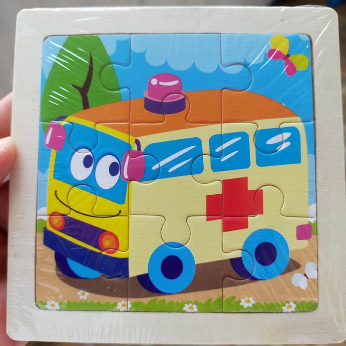 Gambar mainan edukasi anak puzzle kayu mini 9pcs wooden puzzle kendaraan - ambulance dari Victory Sagala undefined Tokopedia