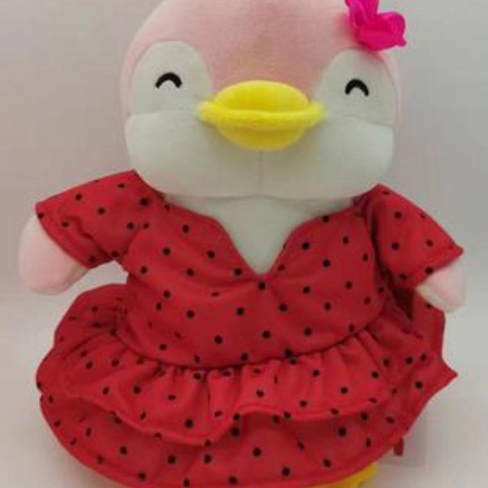 Gambar Boneka penguin Baju Khas Negara - MINISO Penguin Explore The World - Spanyol dari jastipsripilan undefined Tokopedia