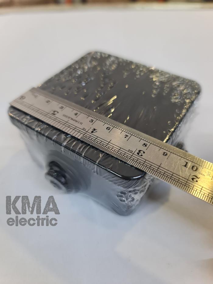 Gambar junction box / duradus MG 80x80 4 lubang warna hitam dan abu - Hitam dari KMA electric undefined Tokopedia