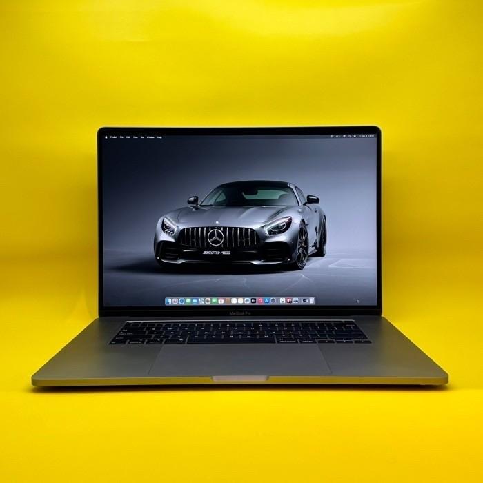 SSD1TB Apple ore i9 AC+