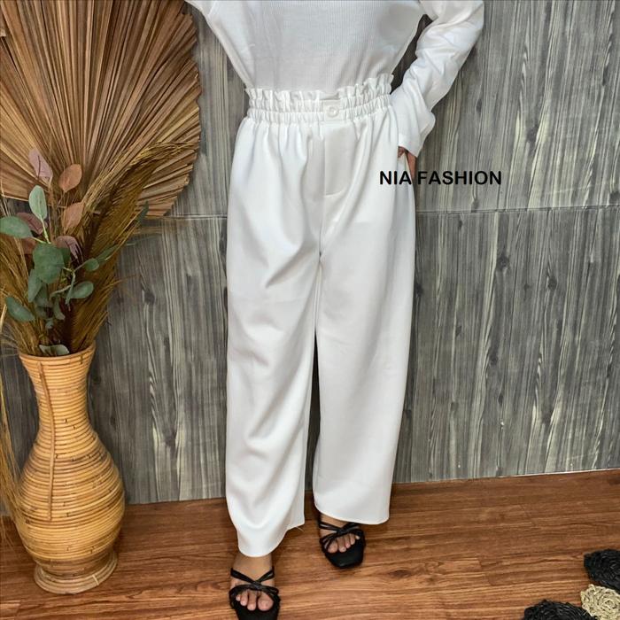 Gambar CELANA KULOT JUMBO SCUBA / CELANA KULOT FULL KARET / KOREAN PANTS WIDE - PUTIH BW, S-L dari BarokahFashion89 undefined Tokopedia