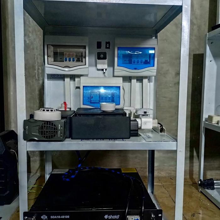 Gambar 1.2KW 220V AC PSW Solar Battery System LiFePO4 Power Station dari smart home Semarang undefined Tokopedia
