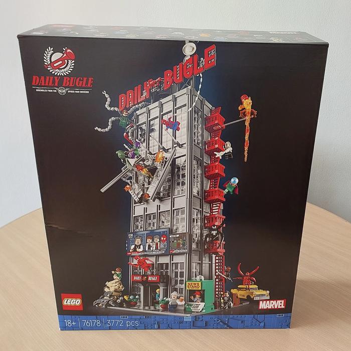 Gambar Lego Daily Bugle Spiderman 76178 MISB dari Man&#39;s Cave Collection undefined Tokopedia