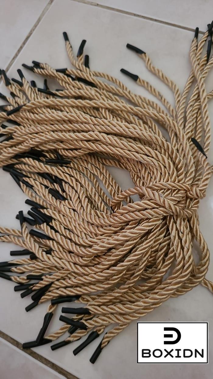 Gambar Tali Paperbag Tali Paperbag Tali Kur Tali Ulir 4mm - Gold 32cm 4mm dari Boxidn undefined Tokopedia