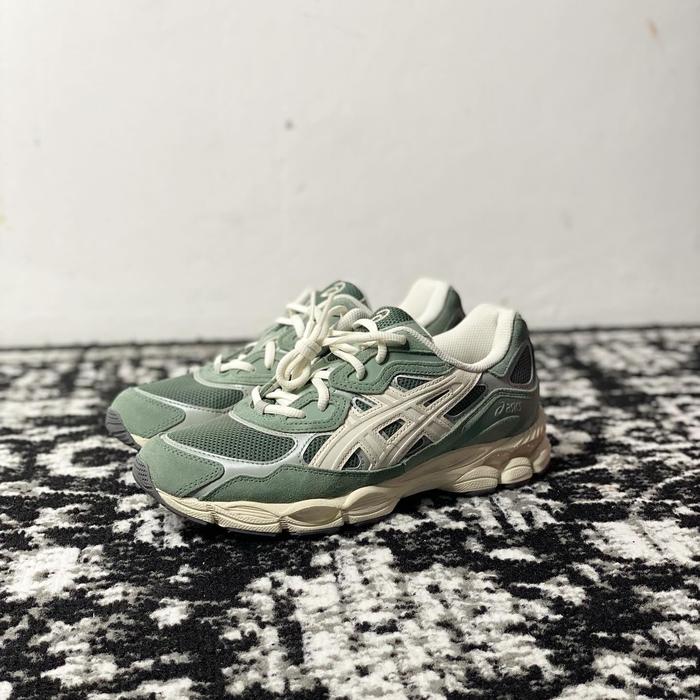 Gambar Asics Gel Nyc Ivy Smoke Grey Original - Ivy Smoke Grey, 42.5 dari twosixsnkrs undefined Tokopedia