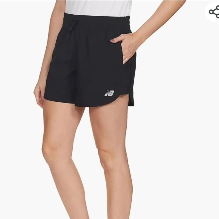 Gambar CELANA LARI ORIGINAL NEW BALANCE CORE 5 INCH WOMEN RUNNING SHORT - Hitam, L dari MEETING POINT GEAR undefined Tokopedia