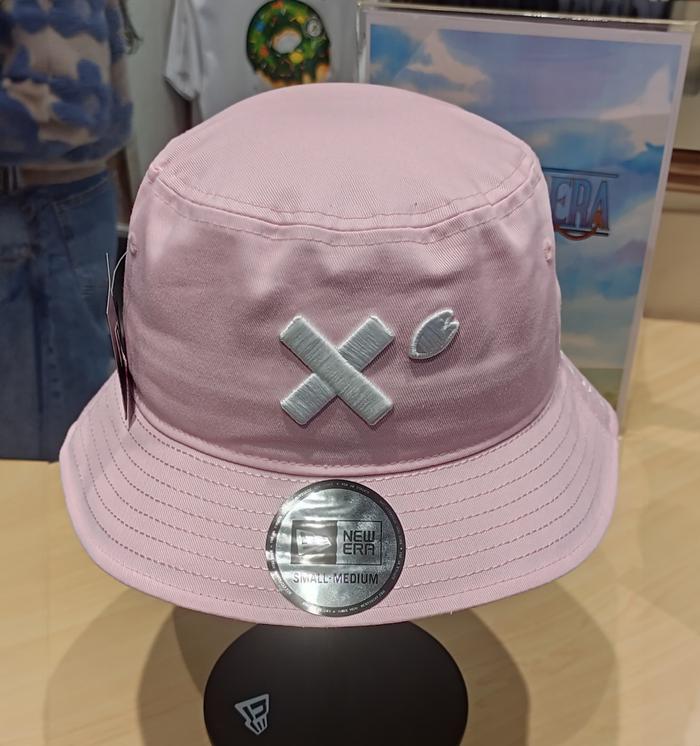 Jual Topi New Era x One Piece Tony Tony Chopper Pink Bucket Hat