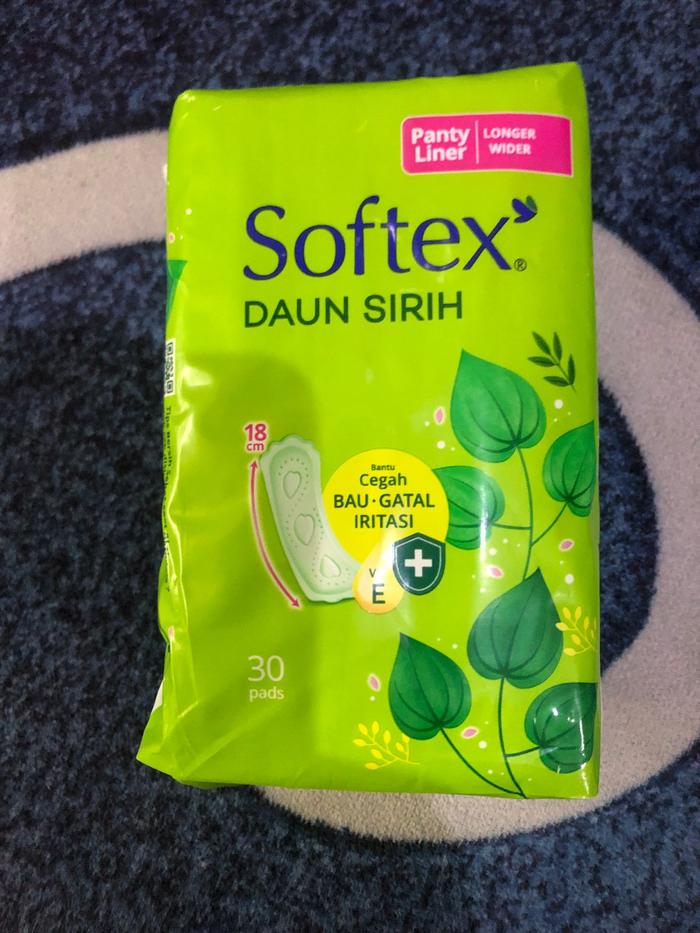 Gambar SOFTEX DAUN SIRIH PLINER L&W 30S / PEMBALUT WANITA / NYAMAN dari Leovirshop undefined Tokopedia