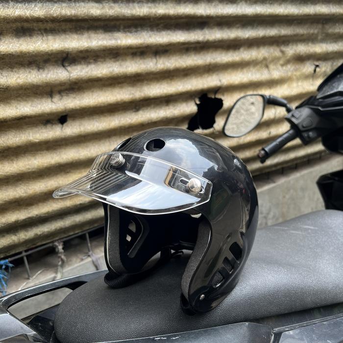 Gambar Helm Rafting/Arum Jeram/Skate Board hitam glosy - Putih, M dari Stationhelmet undefined Tokopedia