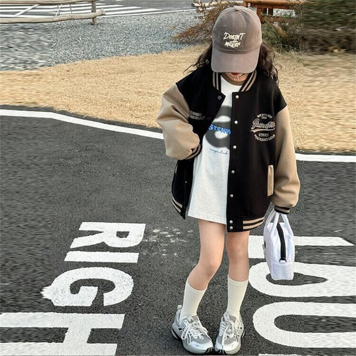 Gambar Baseball Jaket Anak Perempuan Laki Umur Usia 1 2 3 4 5 6 7 8 9 10 11 12 13 14 15 16 17 18 Tahun Bulan Remaja Tanggung Model Korean Style OOTD Outfit Kekinian Remaja Dewasa Custom Size Motif Sablon Gambar Mix Kombinasi Warna Full Color Kece By Lucky Kids - Hitam - Beige, 02 (± 1 th) dari Barry El undefined Tokopedia