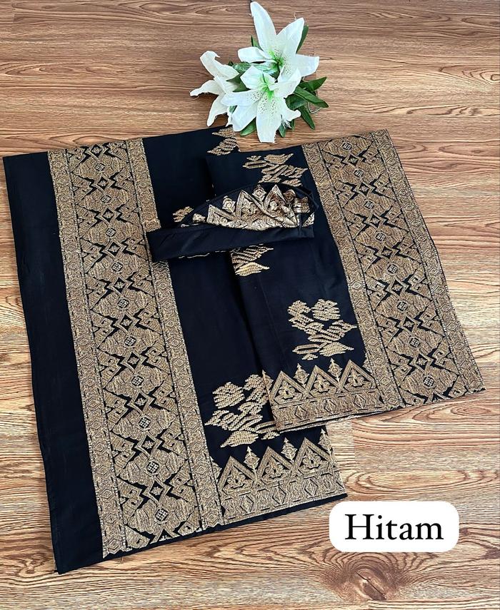 Gambar Set setelan couple kamen saput udeng songket bordir / set kamen songket bordir+saput+udeng / set couple songket bordir tumpal emas cendana Elegan - Hitam, kamen saja dari Krisna Busana Bali undefined Tokopedia