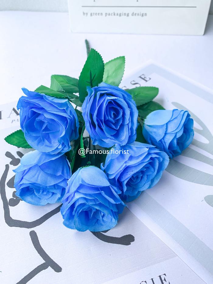 Gambar Bunga Rose Tropis K6 Artificial Dekorasi - H.biru dari famousflorist undefined Tokopedia