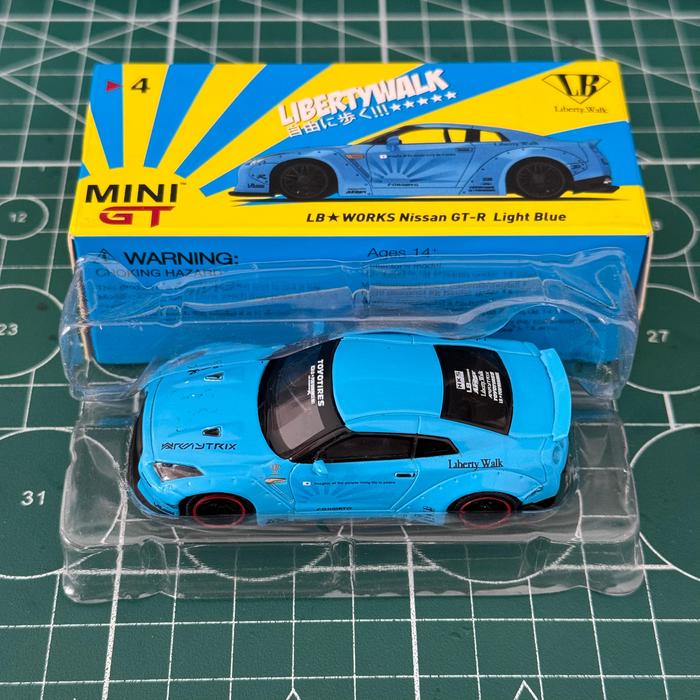 MINI GT LB★WORKS 日産 GT-R R35 Light Blue MINI GT LB*WORKS Nissan GT-R R35 Light Blue #184 Macau