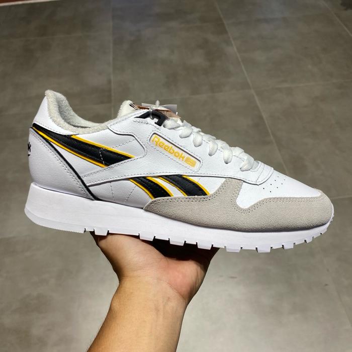 Gambar SEPATU REEBOK CLASSIC CL LEATHER BLACK GUM ORIGINAL - Putih, 44 dari no name store undefined Tokopedia