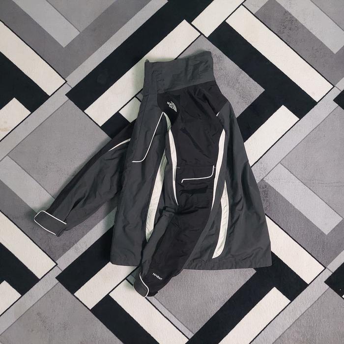 Gambar jaket tnf snowboard dari Twentywo degrees undefined Tokopedia