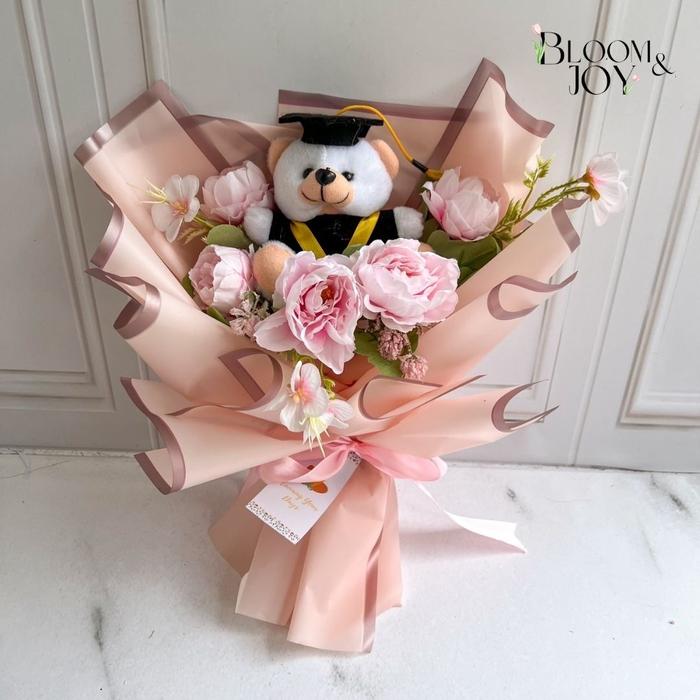 Gambar buket bunga wisuda buket boneka wisuda premium bouquet bucket flowers buket bunga hiasan wisuda kado hadiah graduation gift - Pink dari Blooming Your Days undefined Tokopedia