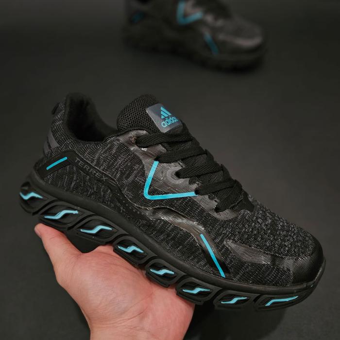 Gambar sepatu adidas terrex original sepatu olahraga voli tenis badminton - Gambar 05, 39 dari TukangSepatuuu undefined 3 Tokopedia