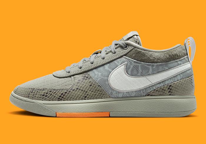Jual Nike Book 1 