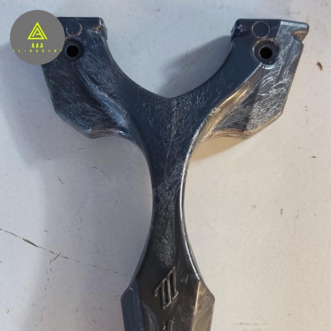Gambar Ketapel modern/custom 701 Polycarbonate Prototype dari AAA Slingshot and Old Roar Blade undefined Tokopedia