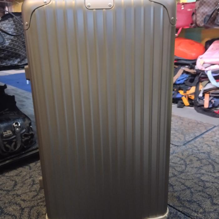Gambar koper rimowa trunk size xl, prelove singapura dari oa store quality undefined Tokopedia