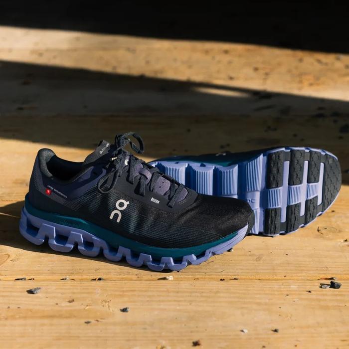 Gambar SEPATU ONCLOUD FLOW 4 BLACK BLUE ORIGINAL RUNNING SHOES 40-44 - 40 dari sepatukita25 undefined Tokopedia
