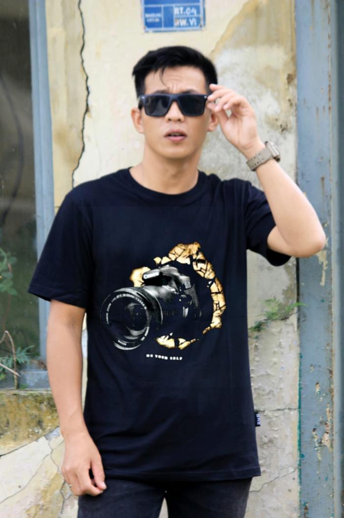 Gambar Kaos Distro Cowok Keren 2022 Bandung Original - 05, XXL dari Cenglung distro undefined Tokopedia