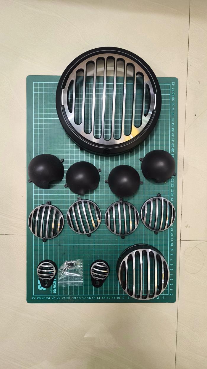 Gambar Custom Headlamp Grill Lampu RE Classic 350 Reborn - Black Full Set - Silver Black dari ORITEMS undefined Tokopedia