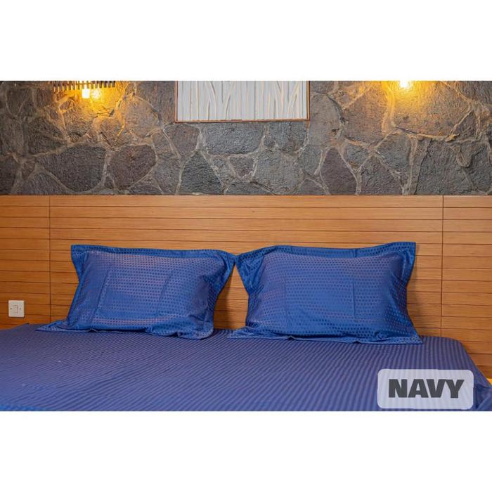 Gambar DISKON Sprei set Hotel Micro Tensel Kotak Ori Single (90, 100, 120 ) - Navy, 90x200x30 dari Toko Raden Online undefined Tokopedia