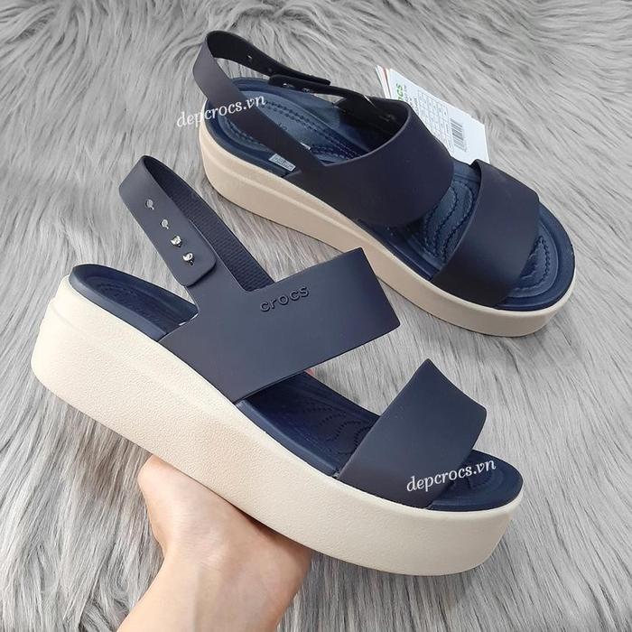 Low Wedge Sandal Crocs Brooklyn High Wedge W Jual Sandal Wanita