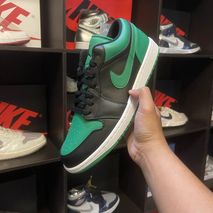Gambar jordan 1 low green dari AIR JORDAN 1 CLUB SOLO undefined Tokopedia
