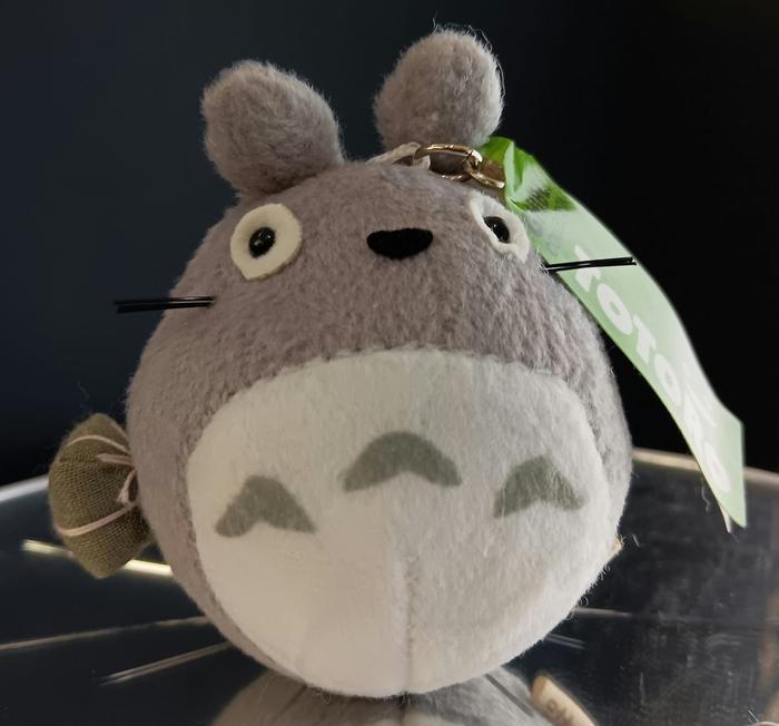 Gambar Keychain / Gantungan Kunci Sun Arrow Studio Ghibli Spirited Away Totoro - TOTORO dari Radabab undefined Tokopedia