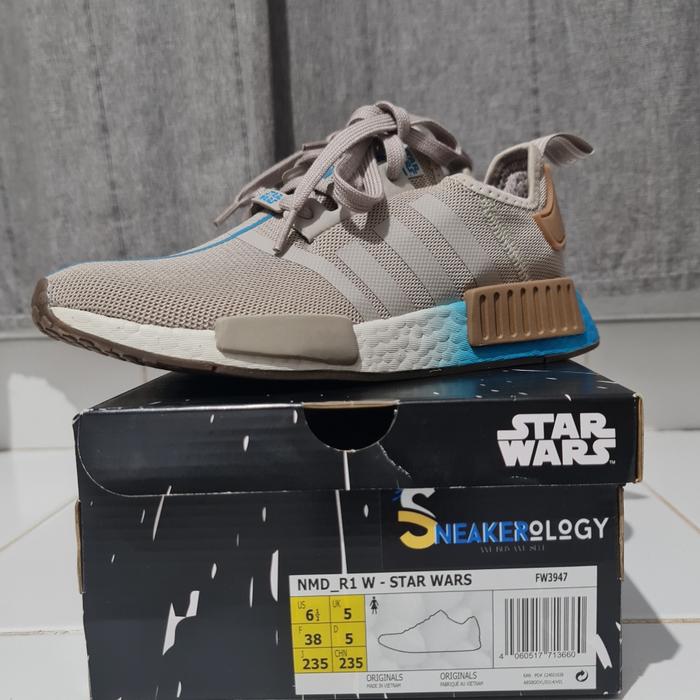 Bnib Sneakers Sepatu Fw3947 Adidas Nmd R1 Woman Starwars Rey Us 65 Eur 38  Brand New Baru