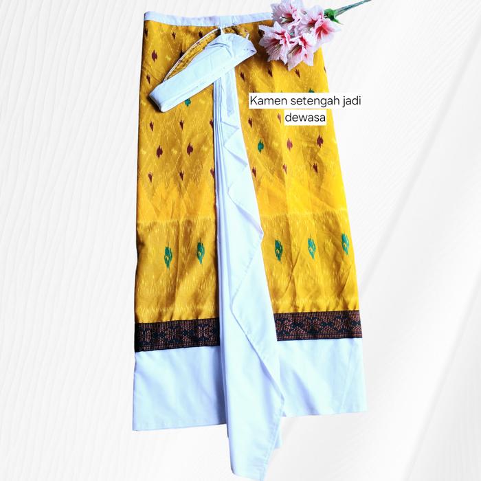 Gambar Kamen setengah jadi pakaian adat Bali untuk pria - udeng dari Bali Laskmi Busana undefined Tokopedia